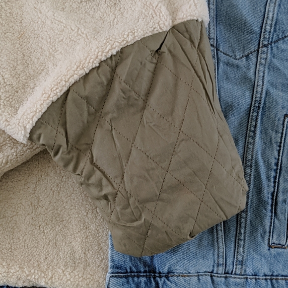 Zara oversized sherpa lined denim jacket - Picture 16 of 16